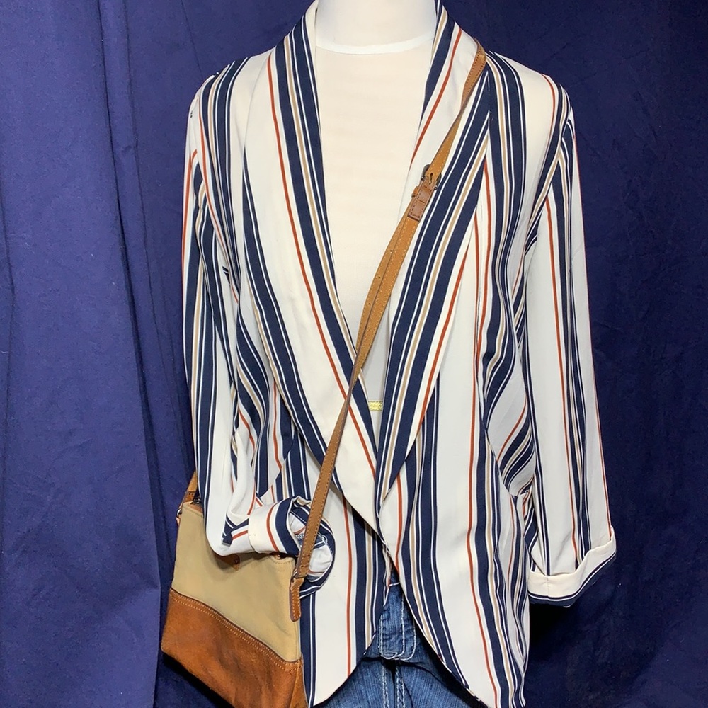 Sienna Sky tailored slip on jacket w/pockets
